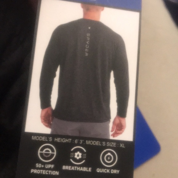 Spyder rash guard - Picture 3 of 3